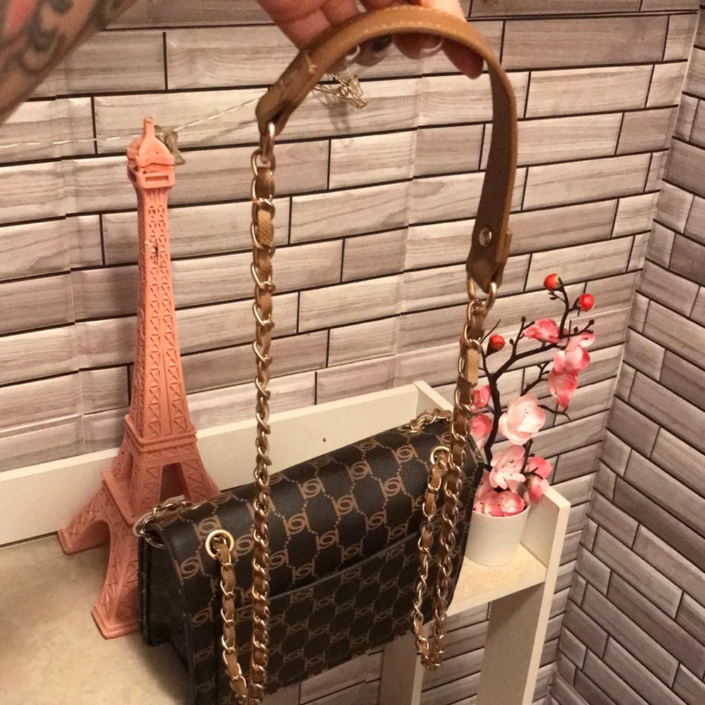 Bebe Black and Gold Chain Shoulder Bag - Picture 7 of 15